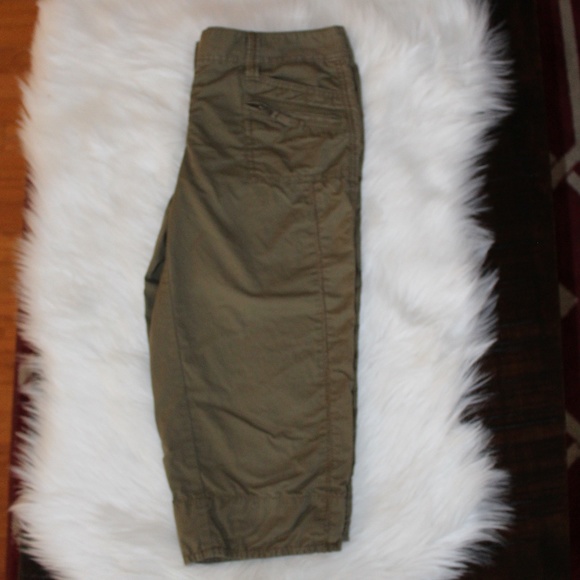 Ann Taylor, army green capri pants - Picture 5 of 7